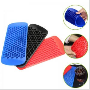 Vassoi di cubetti di ghiaccio in silicone, 150 pezzi a forma di cuore stampi ghiacciati schiacciati facili cubetti di ghiaccio per cocktail di whisky raffreddamento, gadget da cucina vassoio di ghiaccio impilabile, strumenti di accessori speciali congelatori